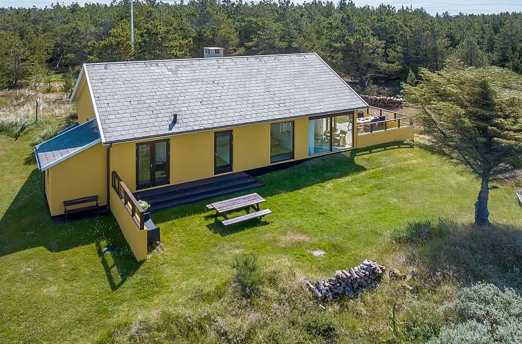 Vakantiehuis "Ola" - 900m from the sea