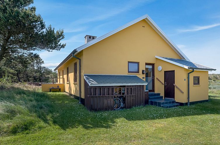 Vakantiehuis "Ola" - 900m from the sea