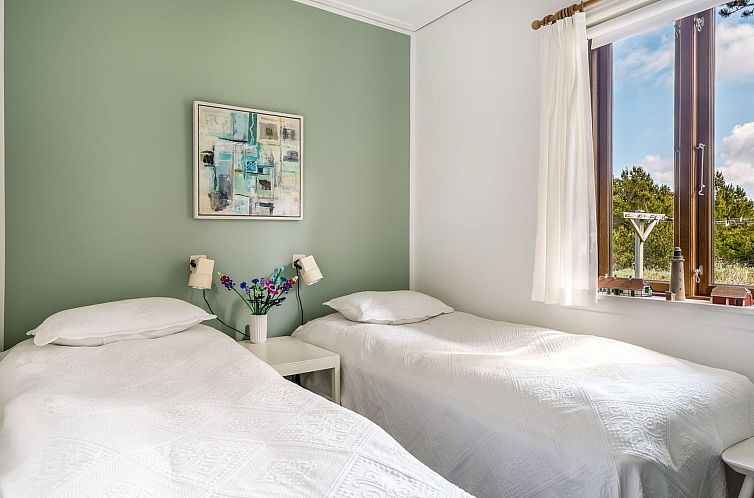 Vakantiehuis "Ola" - 900m from the sea