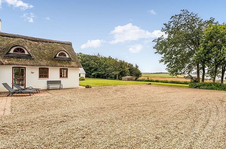 Vakantiehuis "Åsta" - 400m to the fjord