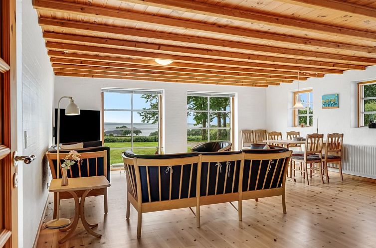 Vakantiehuis "Åsta" - 400m to the fjord