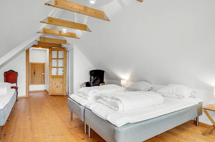 Vakantiehuis "Åsta" - 400m to the fjord