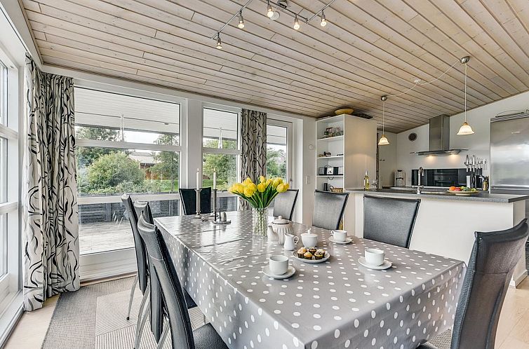 Vakantiehuis "Sylvelin" - 400m to the fjord