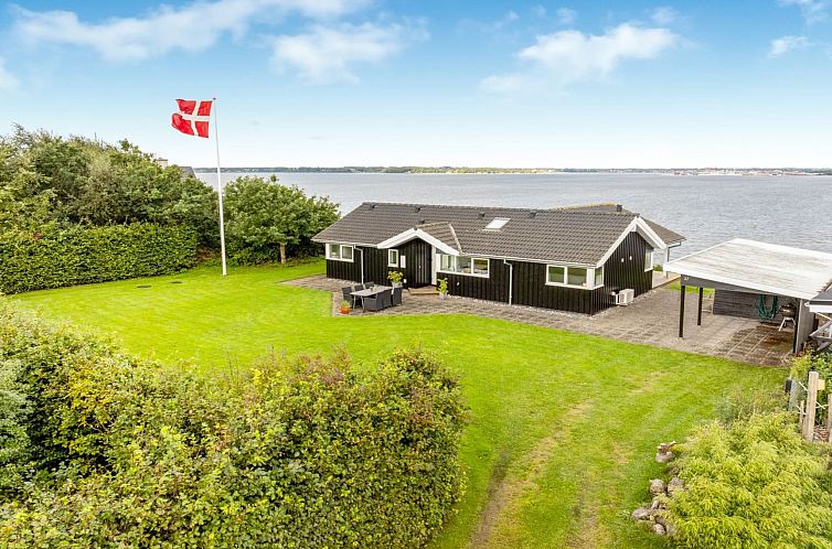 Vakantiehuis "Næwe" - 10m to the fjord