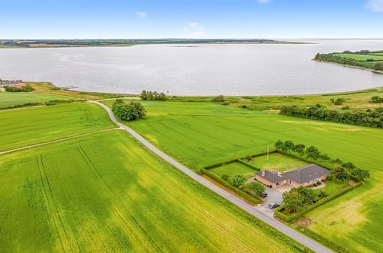 Vakantiehuis "Erja" - 300m to the fjord