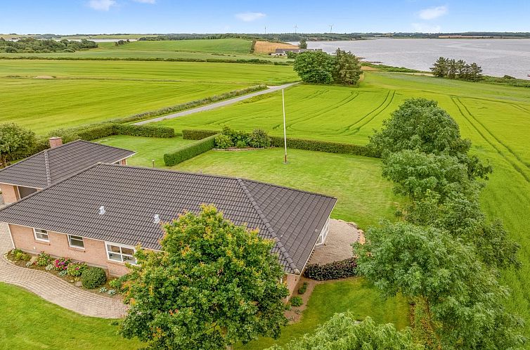 Vakantiehuis "Erja" - 300m to the fjord