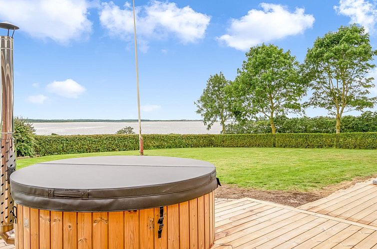 Vakantiehuis "Erja" - 300m to the fjord