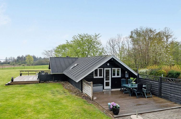 Vakantiehuis "Henrieke" - 250m to the fjord