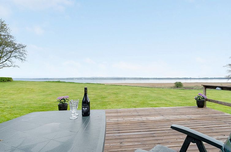 Vakantiehuis "Henrieke" - 250m to the fjord