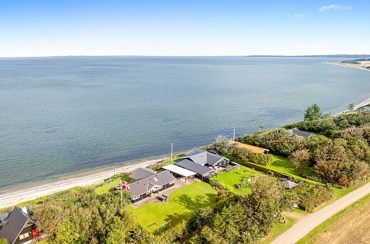 Vakantiehuis "Næwe" - 10m to the fjord