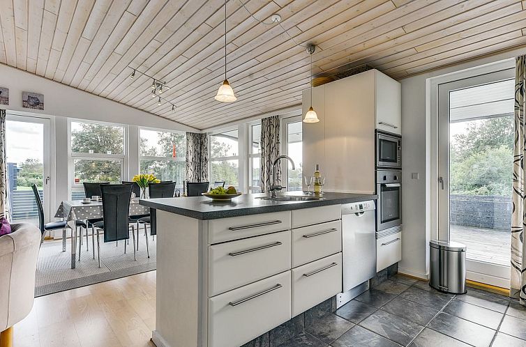 Vakantiehuis "Sylvelin" - 400m to the fjord