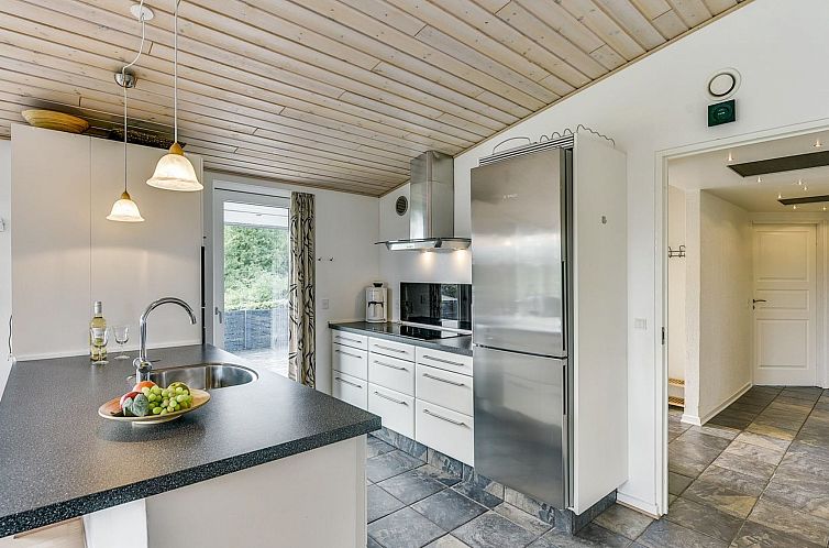 Vakantiehuis "Sylvelin" - 400m to the fjord