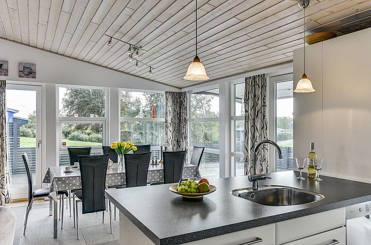 Vakantiehuis "Sylvelin" - 400m to the fjord