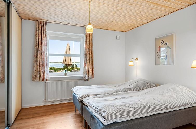 Vakantiehuis "Erja" - 300m to the fjord