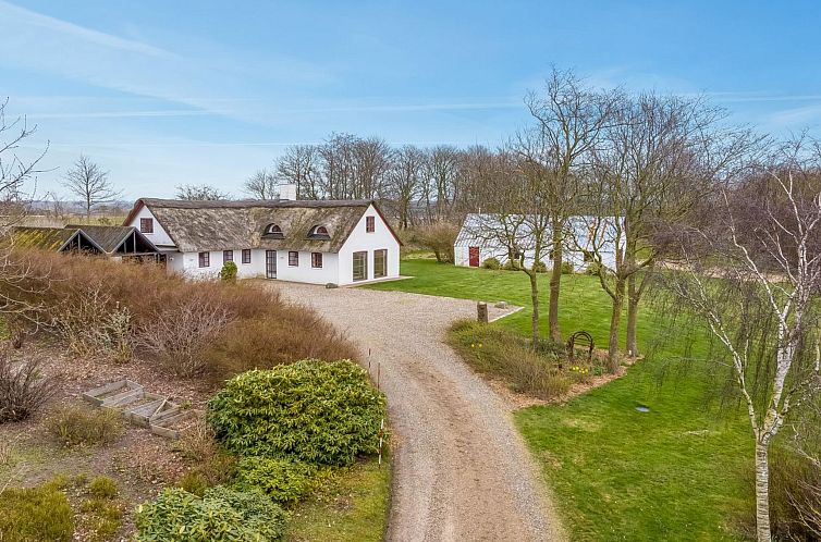 Vakantiehuis "Åsta" - 400m to the fjord