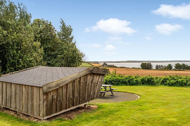 Vakantiehuis "Åsta" - 400m to the fjord