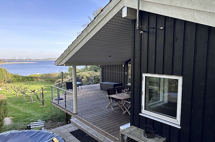 Vakantiehuis "Nico" - 70m to the fjord