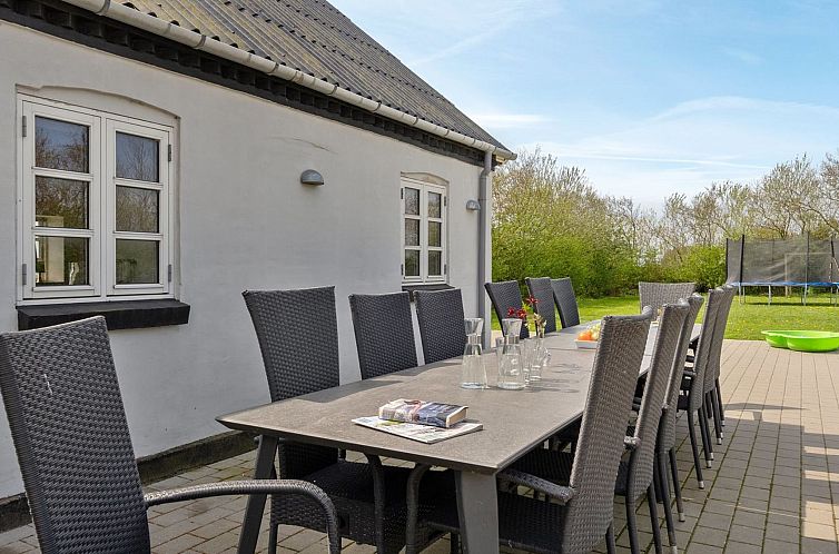 Vakantiehuis "Folkar" - 3km to the fjord