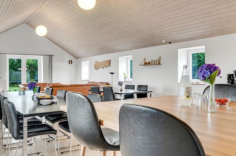 Vakantiehuis "Folkar" - 3km to the fjord