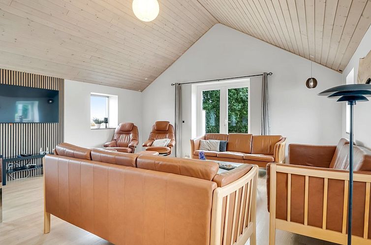 Vakantiehuis "Folkar" - 3km to the fjord