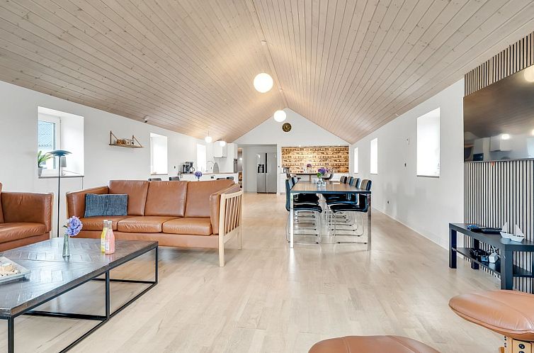 Vakantiehuis "Folkar" - 3km to the fjord