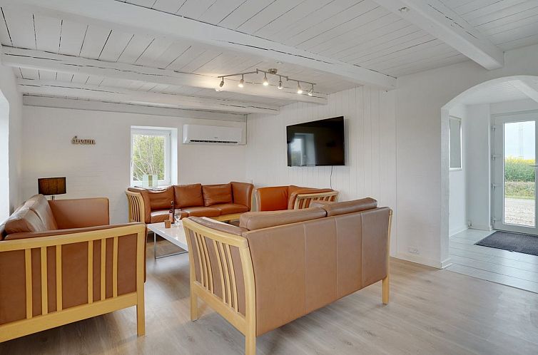 Vakantiehuis "Ailke" - 2km to the fjord