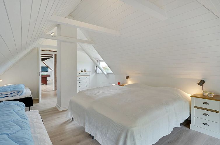 Vakantiehuis "Ailke" - 2km to the fjord