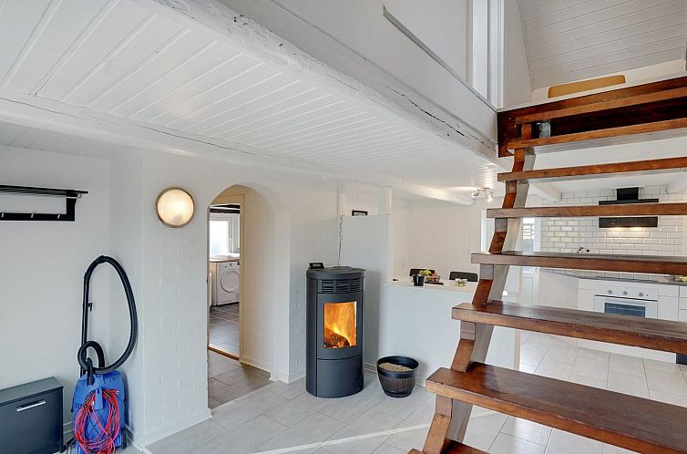 Vakantiehuis "Ailke" - 2km to the fjord