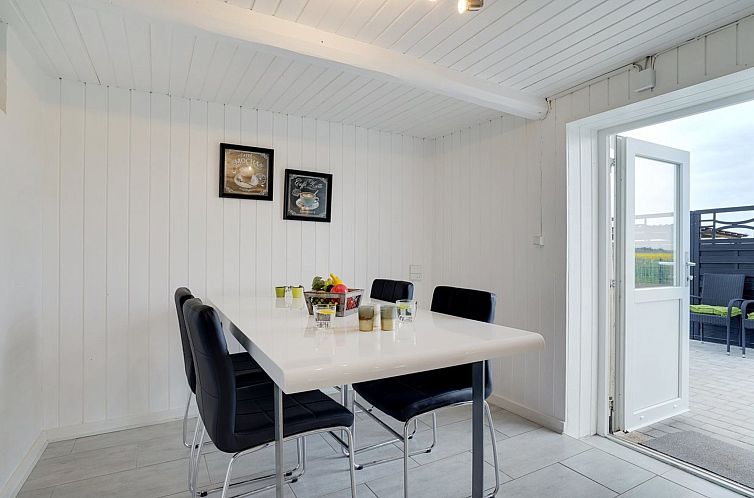 Vakantiehuis "Ailke" - 2km to the fjord