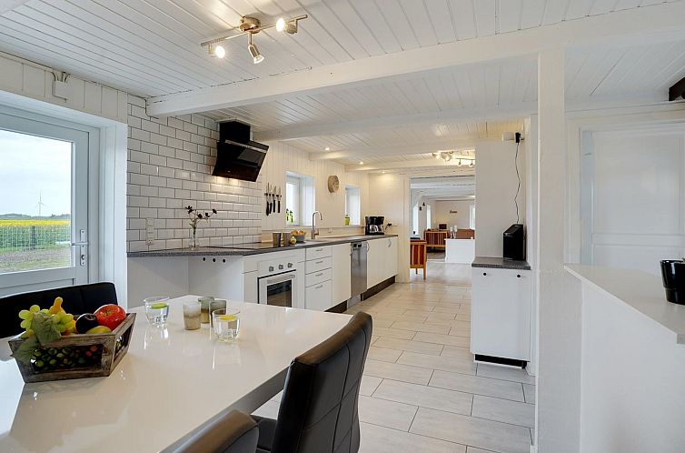 Vakantiehuis "Ailke" - 2km to the fjord