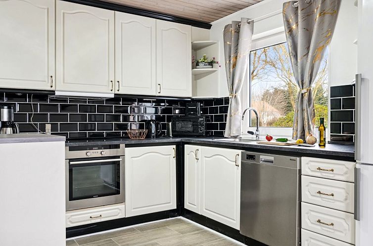 Vakantiehuis "Elara" - 300m from the sea