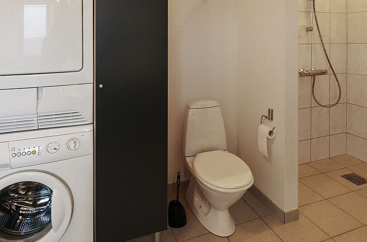 Vakantiehuis "Ilkka" - 400m from the sea