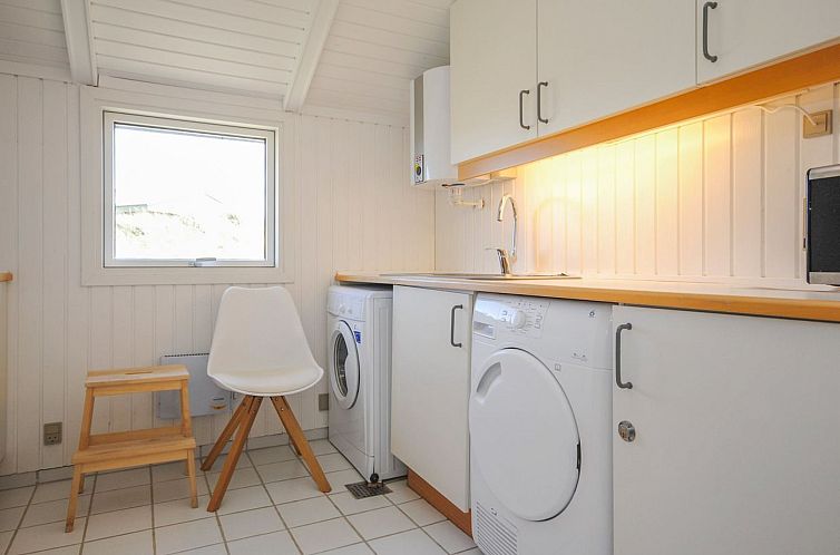 Vakantiehuis "Berenike" - 127m from the sea