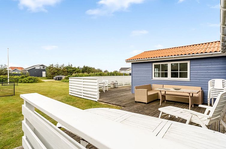 Vakantiehuis "Kanerva" - 350m from the sea