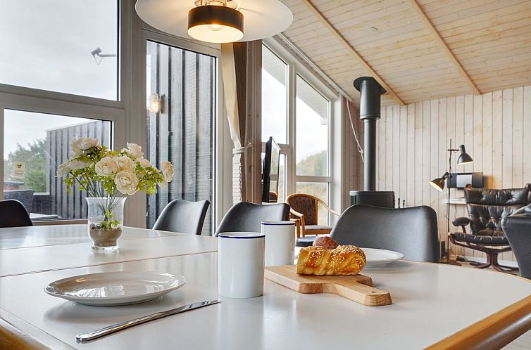 Vakantiehuis "Rosali" - 500m from the sea