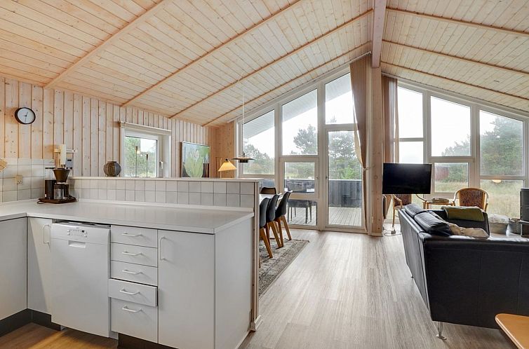 Vakantiehuis "Rosali" - 500m from the sea