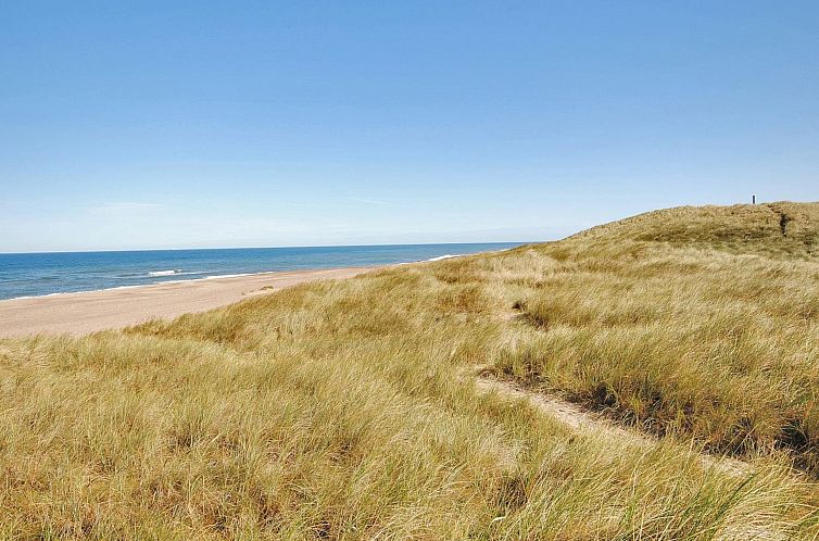 Vakantiehuis "Neven" - 900m from the sea