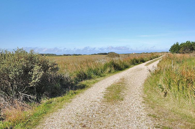 Vakantiehuis "Neven" - 900m from the sea