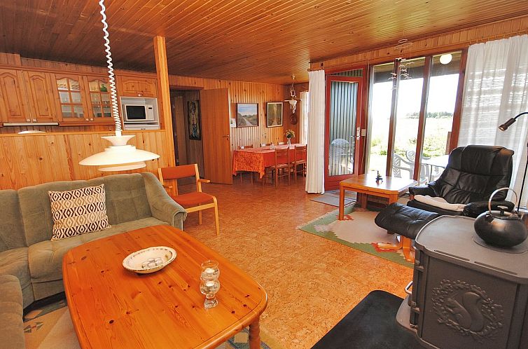 Vakantiehuis "Neven" - 900m from the sea