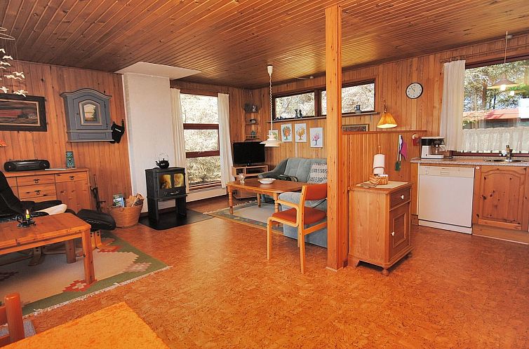 Vakantiehuis "Neven" - 900m from the sea