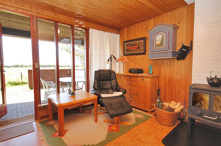 Vakantiehuis "Neven" - 900m from the sea