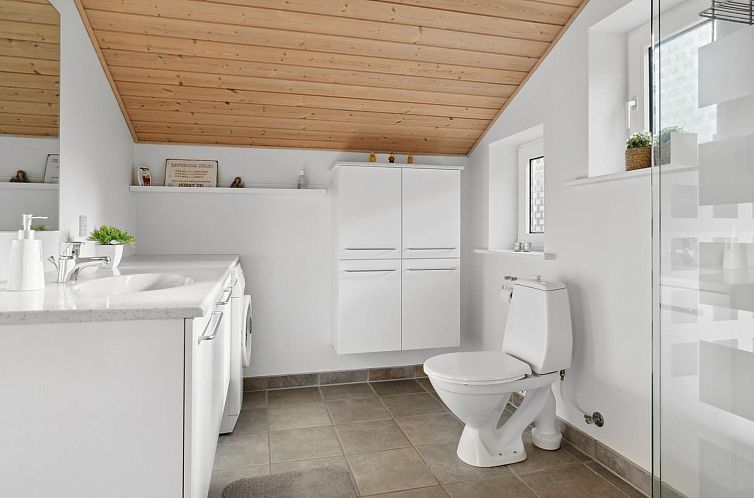 Vakantiehuis "Hornbogi" - 300m from the sea