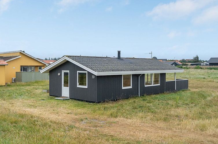 Vakantiehuis "Svea" - 400m from the sea