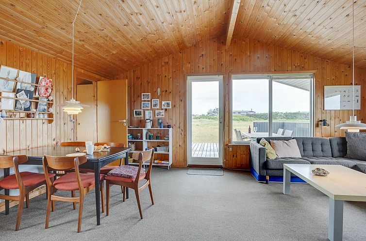 Vakantiehuis "Svea" - 400m from the sea