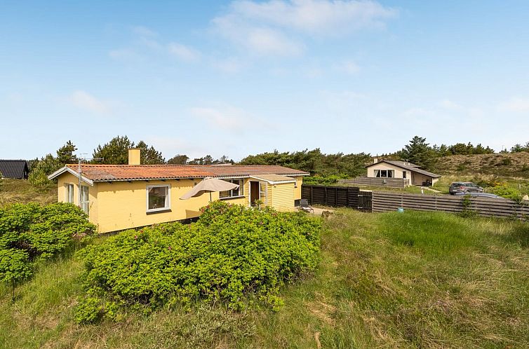 Vakantiehuis "Suki" - 650m from the sea