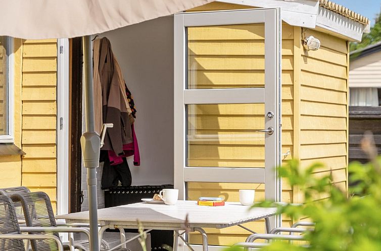 Vakantiehuis "Suki" - 650m from the sea