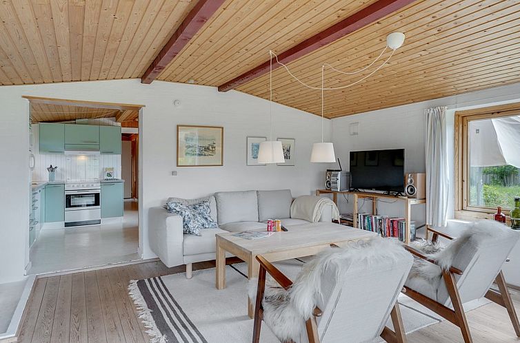 Vakantiehuis "Suki" - 650m from the sea