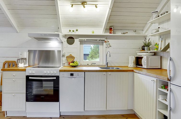 Vakantiehuis "Tameran" - 700m from the sea