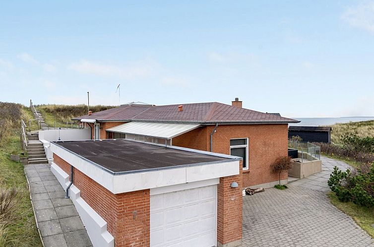 Vakantiehuis "Fris" - 100m from the sea