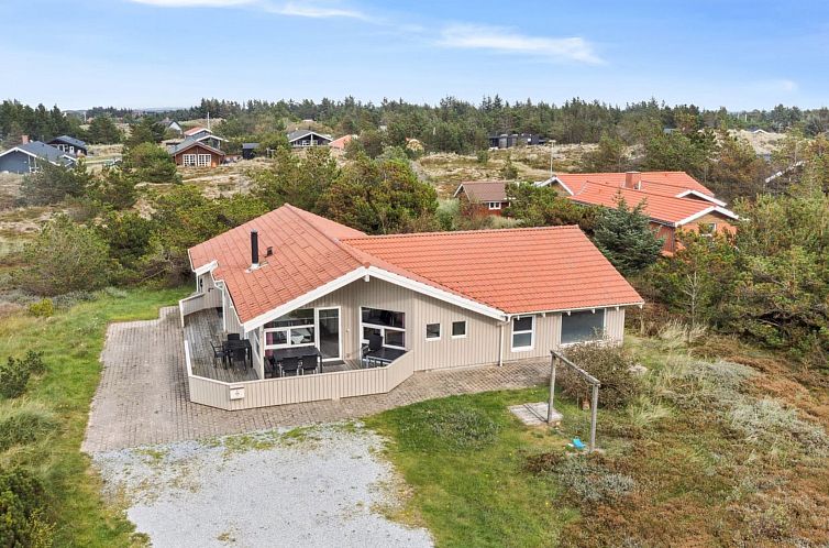 Vakantiehuis "Zoya" - 900m from the sea